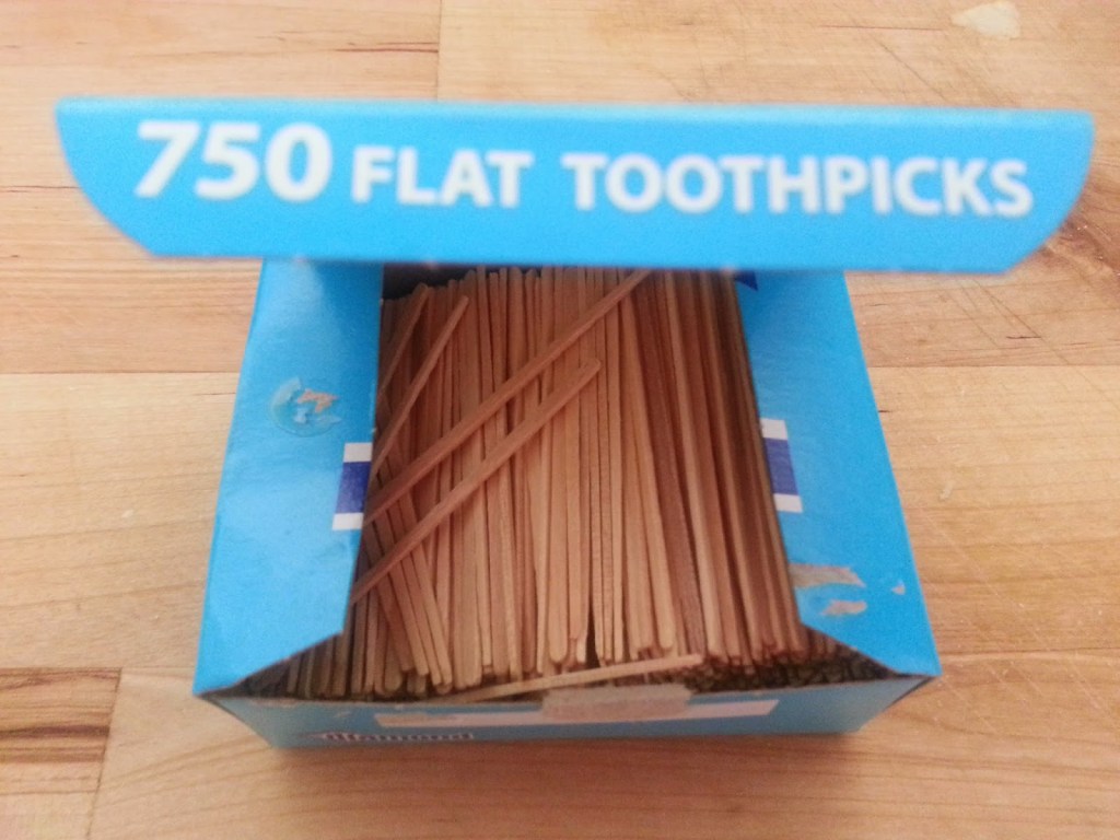 gli italiani sono meglio degli americani: stuzzicadenti