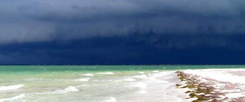 honeymoon-island_contest_christina-rueb_stormy-beach